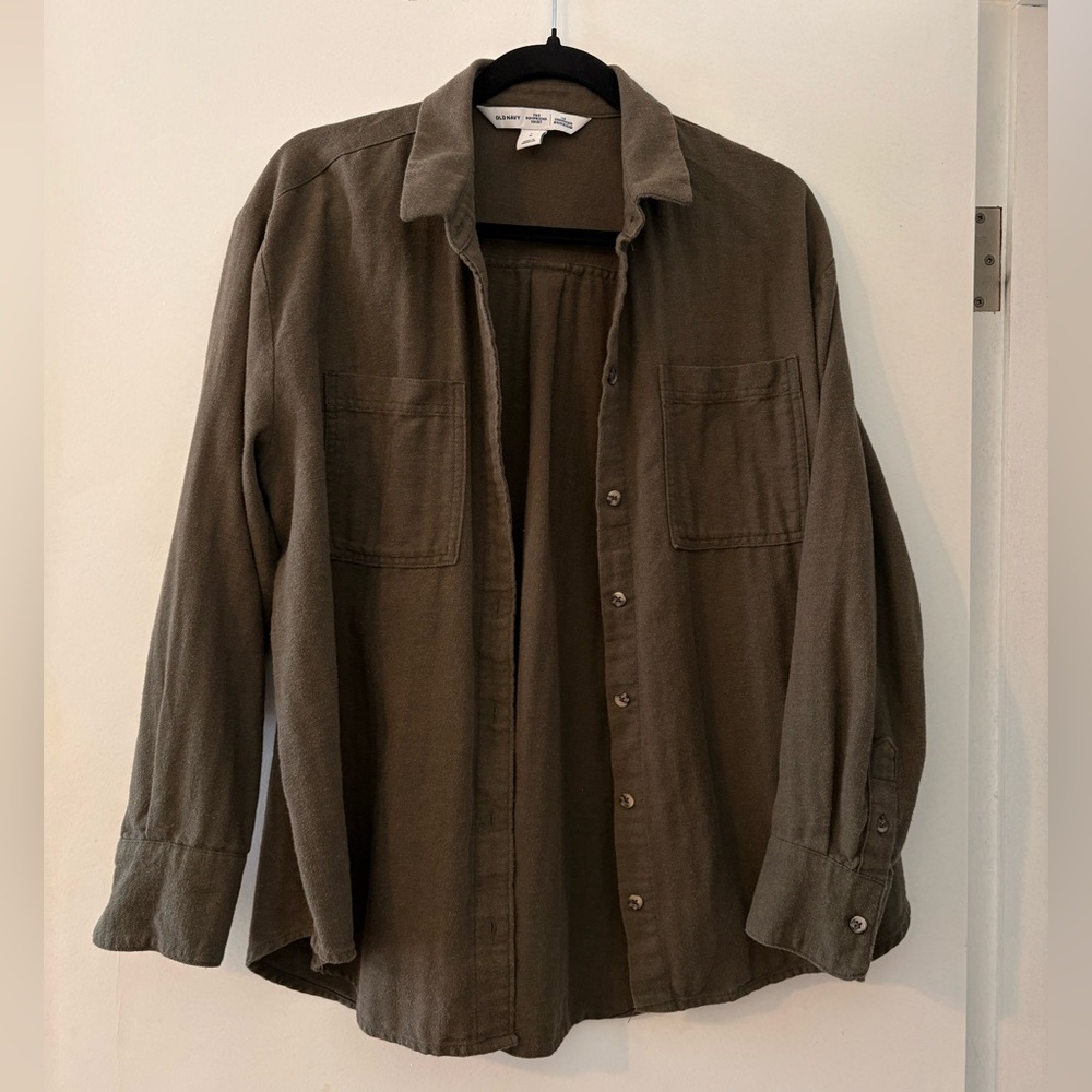 Old Navy The Boyfriend Shirt Button Down
